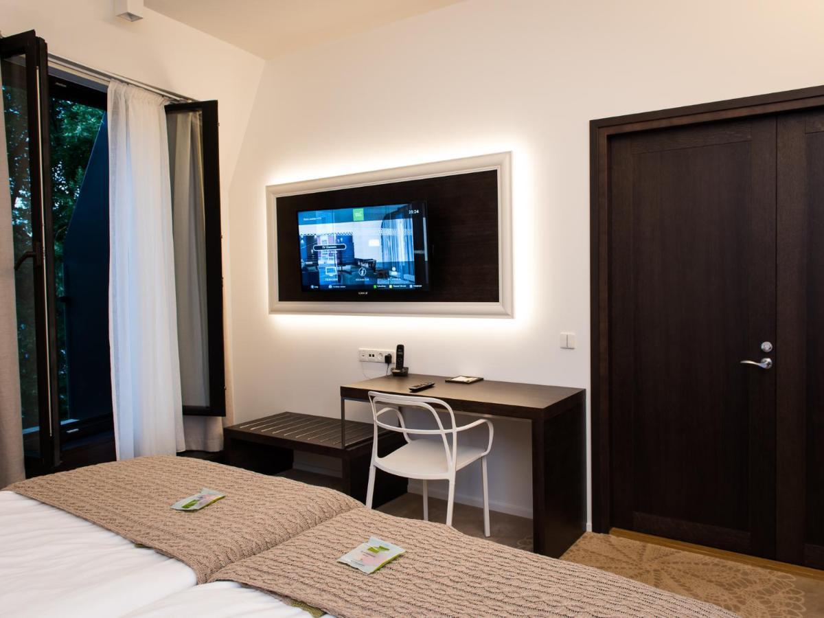 Lydia Hotel Тарту Екстер'єр фото