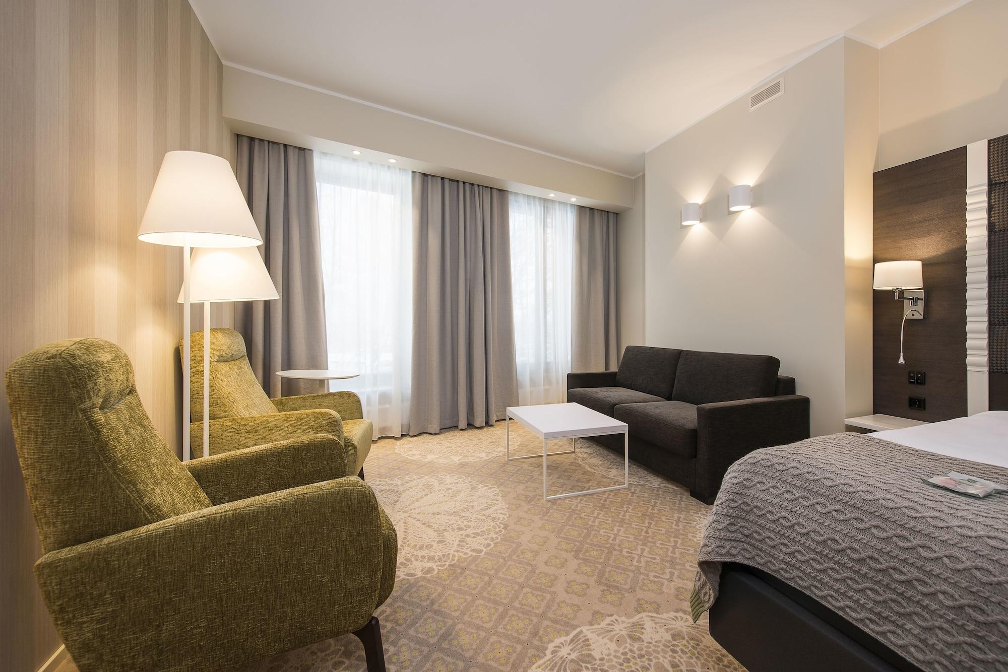 Lydia Hotel Тарту Екстер'єр фото