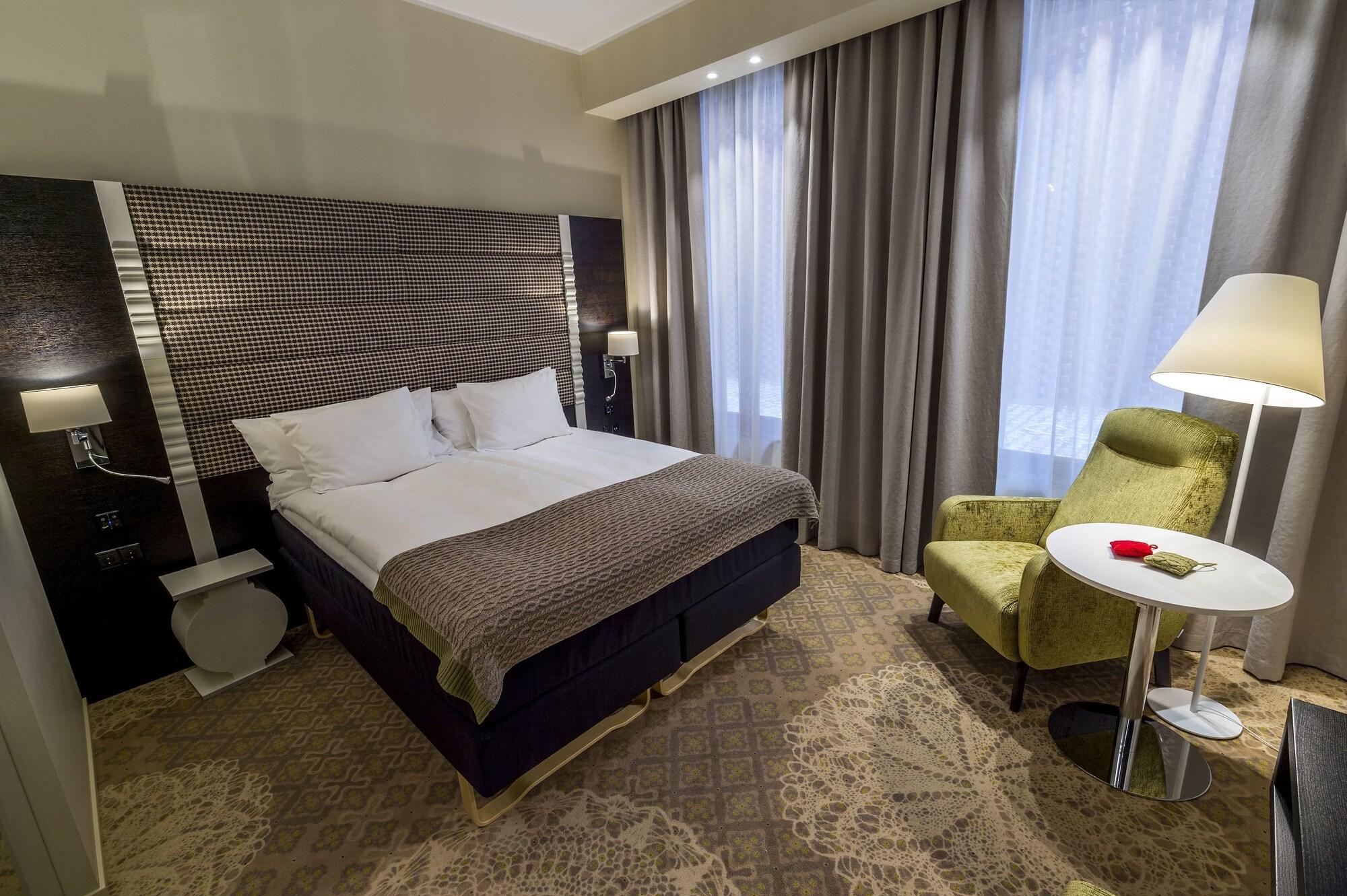 Lydia Hotel Тарту Екстер'єр фото
