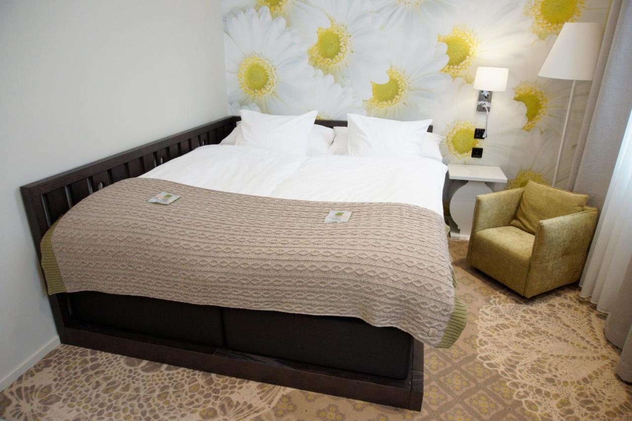 Lydia Hotel Тарту Екстер'єр фото