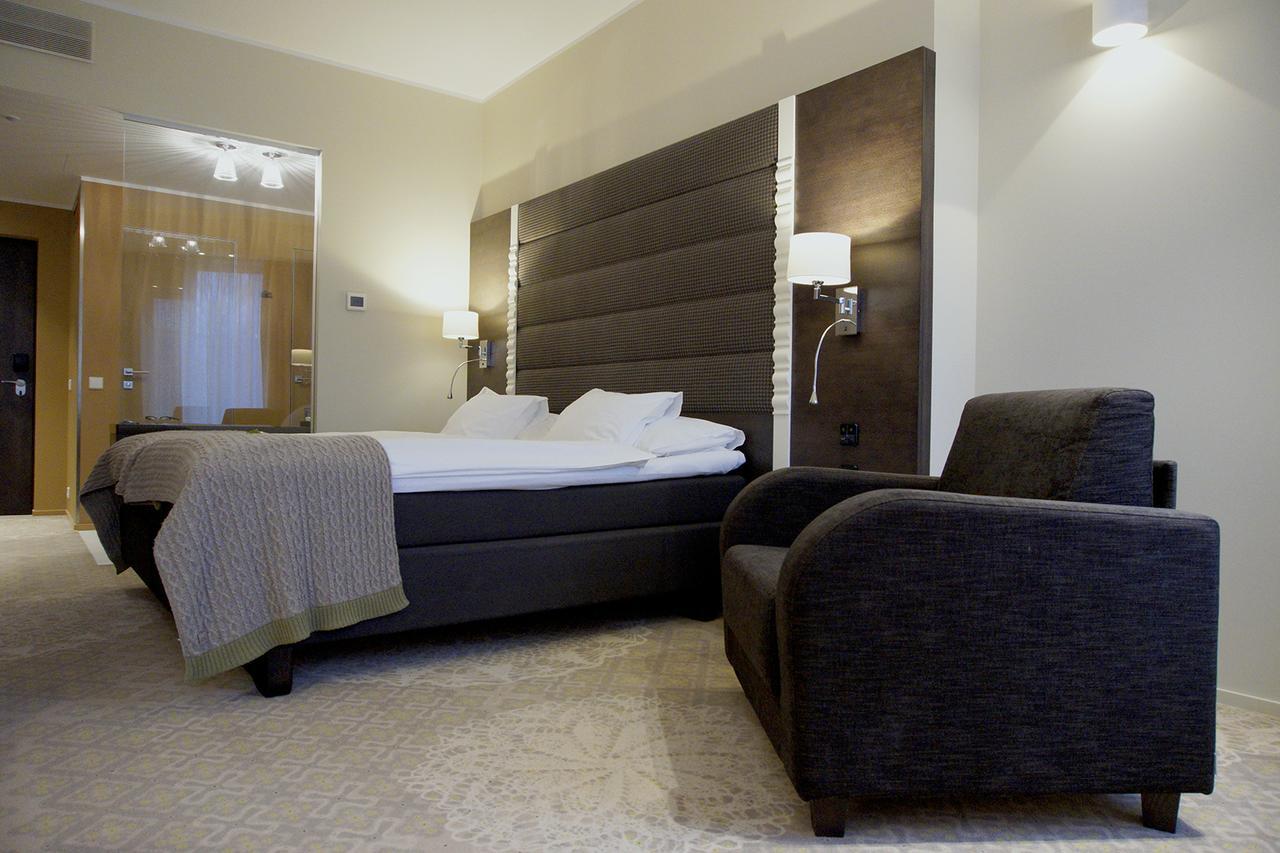 Lydia Hotel Тарту Екстер'єр фото